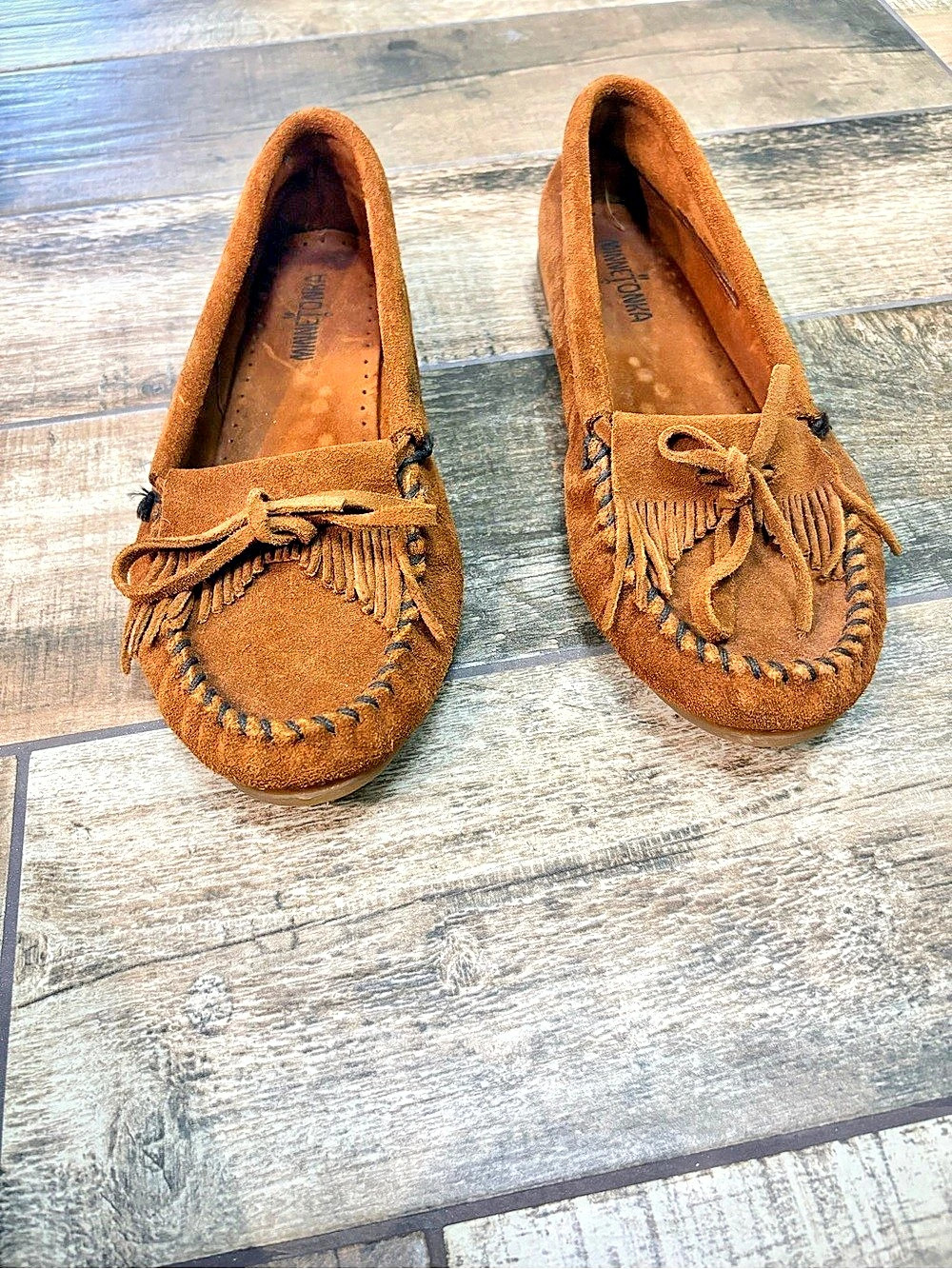 Minnetonka Kilty Suede Moc Fringe Flats Brown US 10